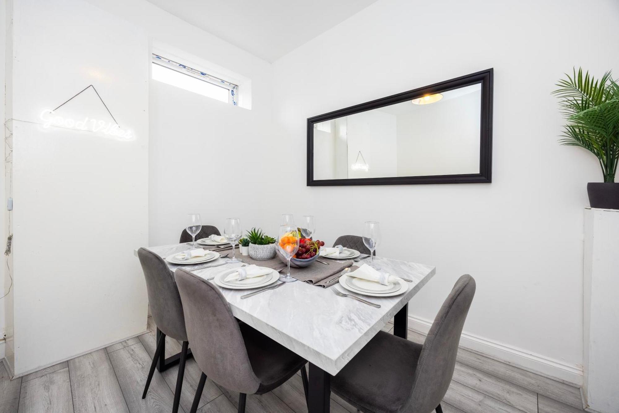 Quick Access To City, Self Check-in! Appartement